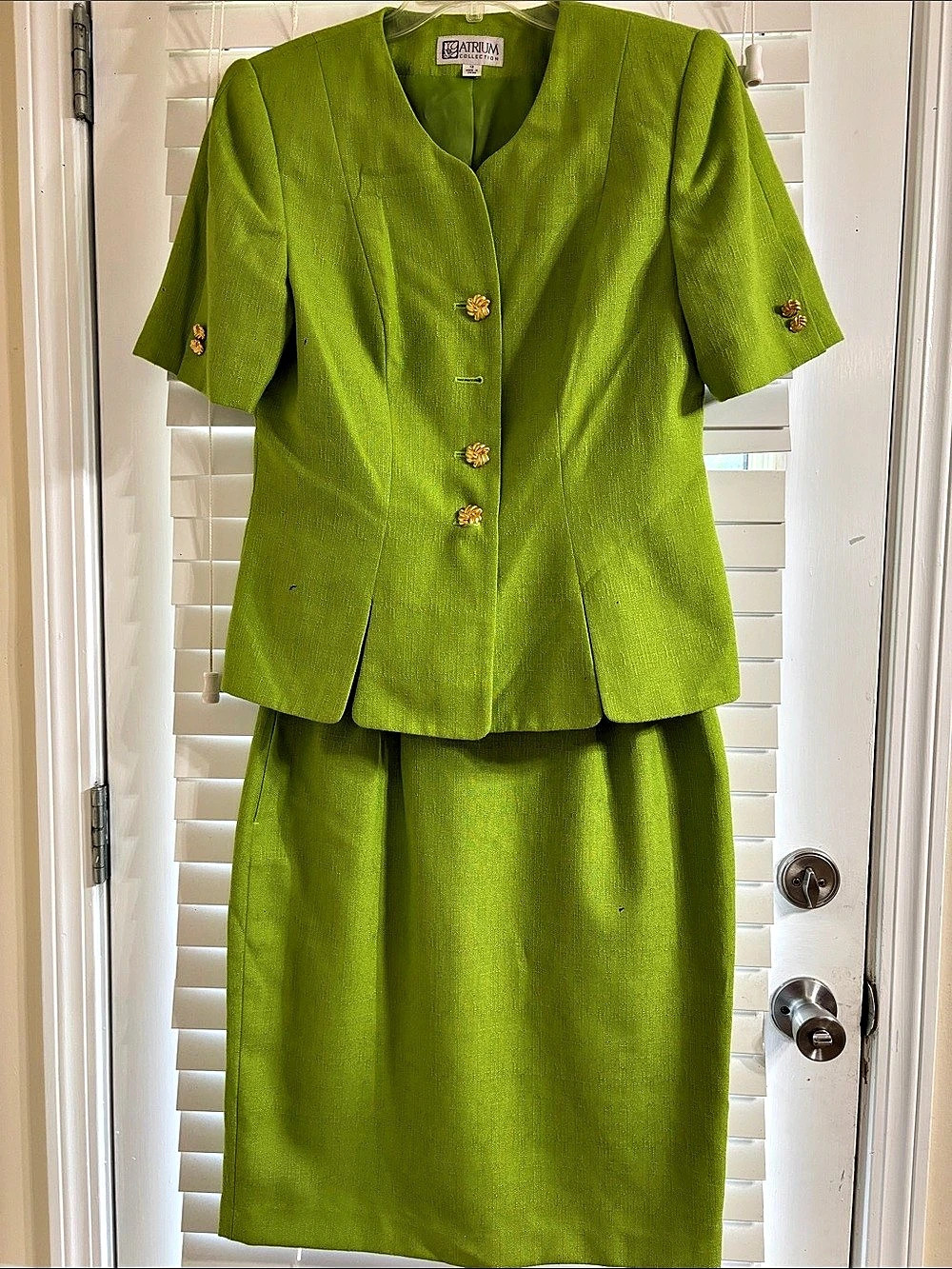 Atrium Collection Green Skirt Set Size Medium